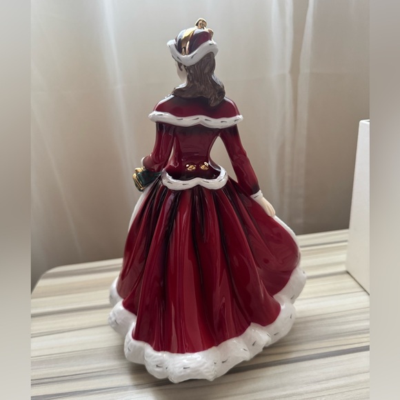 SEASONS GREETINGS ROYAL DOULTON 2008 - Picture 5 of 6